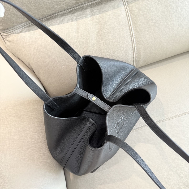 Bv*b*rry shopping bags